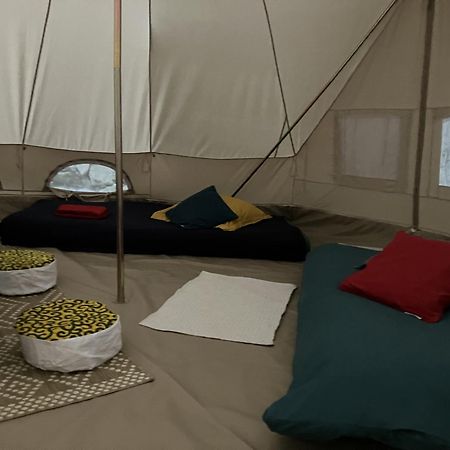 Grande Tente Tipi En Pleine Foret Burzet Exterior photo